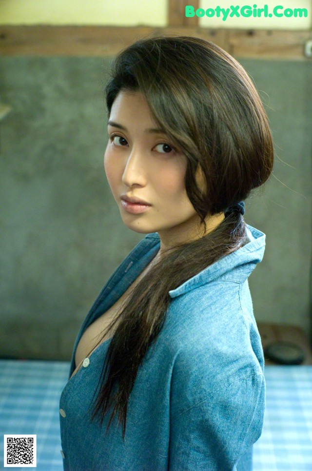 Manami Hashimoto - Livean Bugil 3movs No.011988